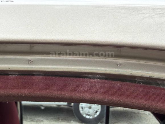KK12TK 1986 MERCEDES 230E 282.195 KM
