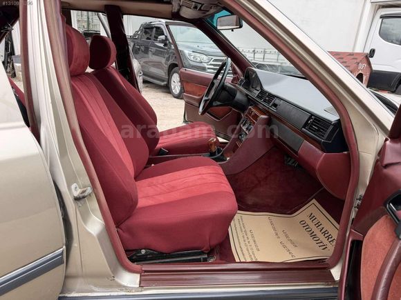 KK12TK 1986 MERCEDES 230E 282.195 KM