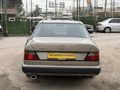 KK12TK 1986 MERCEDES 230E 282.195 KM