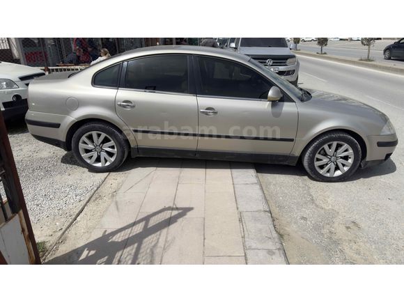 Galeriden Volkswagen Passat 1.6 Trendline 2004 Model Konya