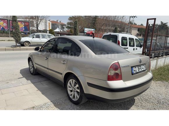 Galeriden Volkswagen Passat 1.6 Trendline 2004 Model Konya
