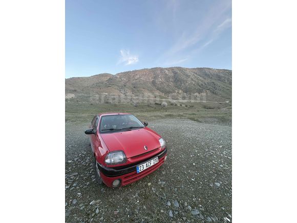 Sahibinden Renault Clio 1.6 RXT 2000 Model 