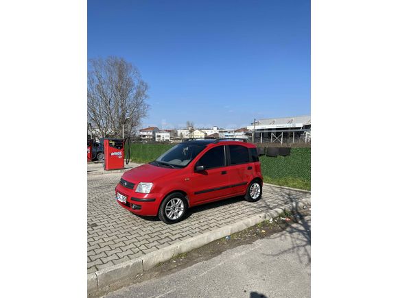Sahibinden Fiat Panda 1.2 Dynamic 2005 Model  275.000 km Kırmızı