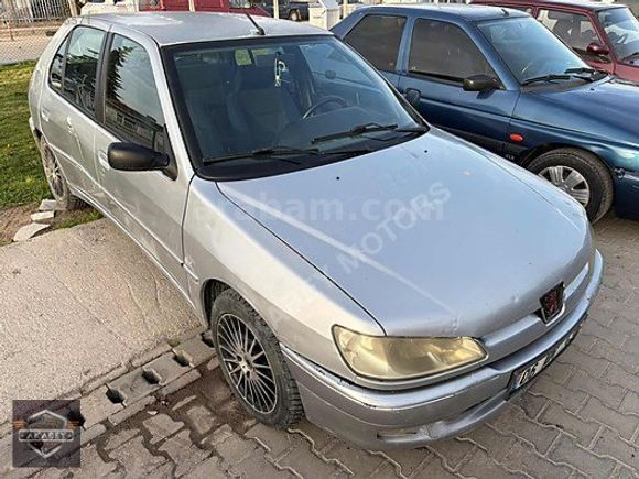 AKABEY MOTORS'DAN 2000 1.6 OTOMATİK EMSALSİZ PEUGEOT 306