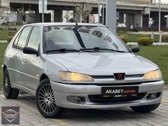 AKABEY MOTORS'DAN 2000 1.6 OTOMATİK EMSALSİZ PEUGEOT 306