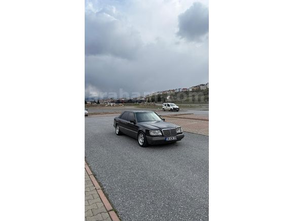 SAHİBİNDEN Mercedes - Benz E 200 1994 Model