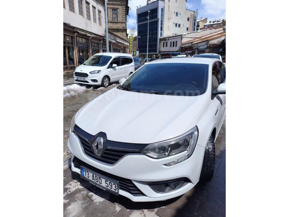 Sahibinden Renault Megane 1.5 Blue DCI Joy 2020 Model