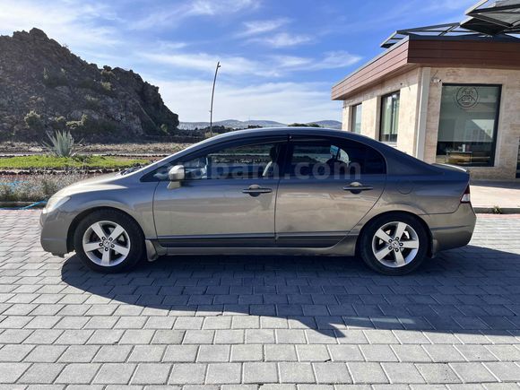Sahibinden Honda Civic 1.6i VTEC Premium 2009 Model 