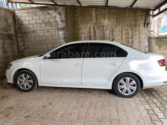 Sahibinden Volkswagen Jetta 1.2 TSi BlueMotion Trendline 2017 Model  50.400 km Beyaz
