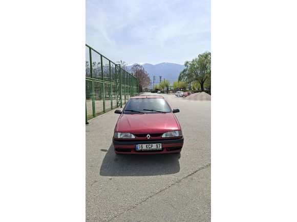 Sahibinden Renault R 19 1.4 Europa RNA 2000 Model