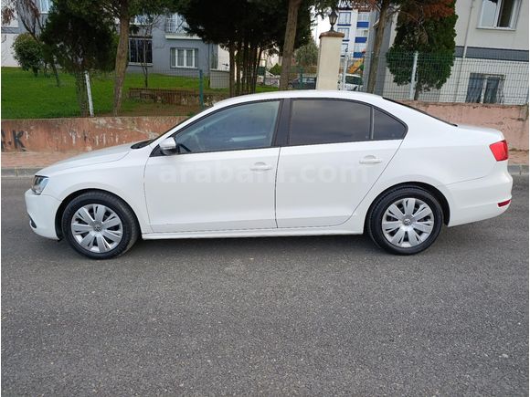 DEĞİŞENSİZ TEMİZ OTOMATİK JETTA