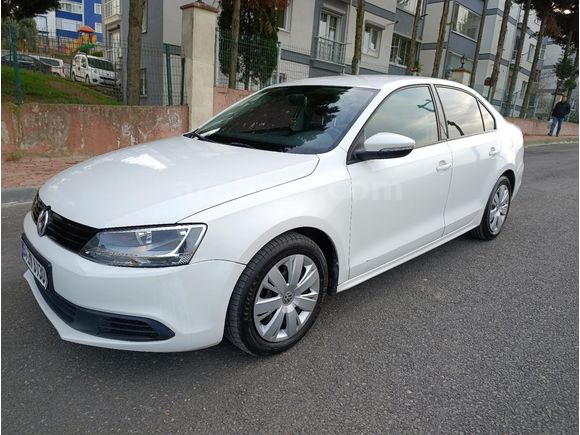 DEĞİŞENSİZ TEMİZ OTOMATİK JETTA