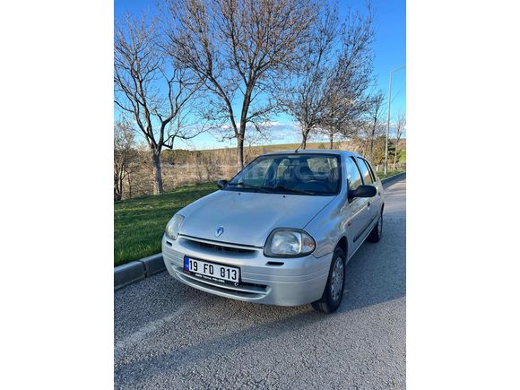 Sahibinden Klimalı Renault Clio 1.4 RNA 2000 Model 