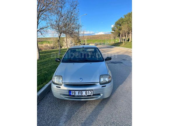 Sahibinden Klimalı Renault Clio 1.4 RNA 2000 Model 