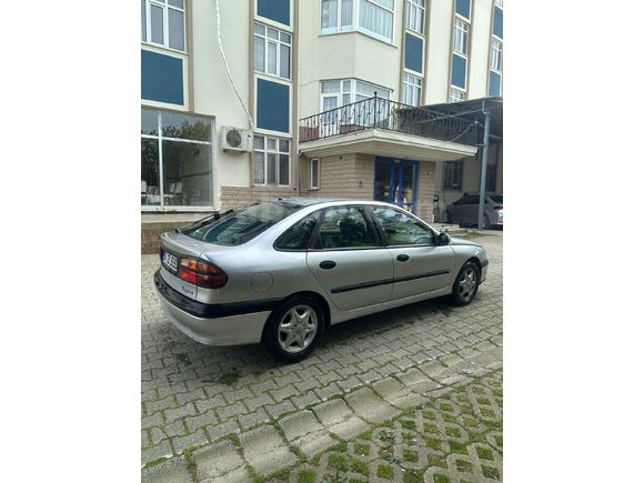 Sahibinden Renault Laguna 2.0 RXE 2000 Model