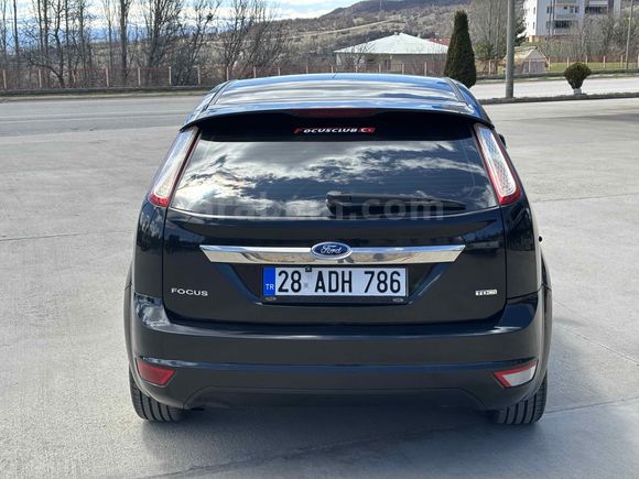 Sahibinden Ford Focus 1.6 TDCi Titanium 2010 Model 