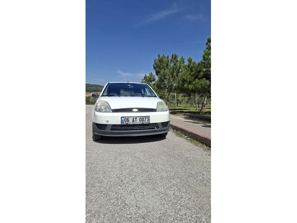 Sahibinden Ford Fiesta 1.4 Comfort 2005 İnci Beyazı