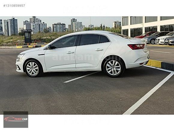 FERDİ CAR'DAN 2022 MODEL DÜŞÜK KM MEGANE OTOMATİK
