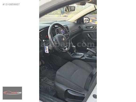 FERDİ CAR'DAN 2022 MODEL DÜŞÜK KM MEGANE OTOMATİK