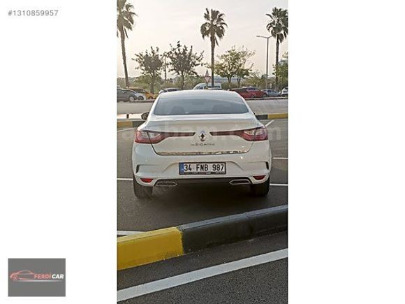 FERDİ CAR'DAN 2022 MODEL DÜŞÜK KM MEGANE OTOMATİK