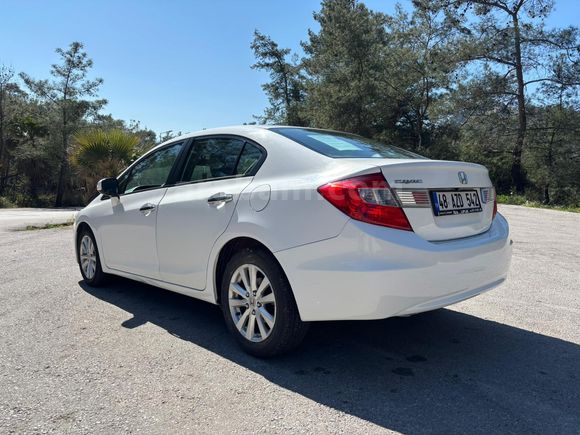 Honda Civic 2013 74.000 km de