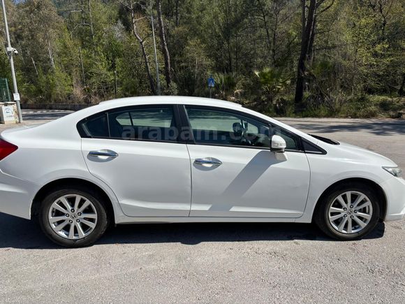 Honda Civic 2013 74.000 km de