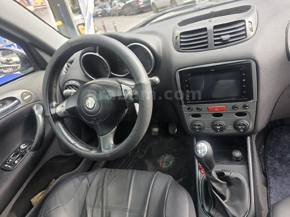 Sahibinden Alfa Romeo 147 1.6 TS Distinctive 2004 Model