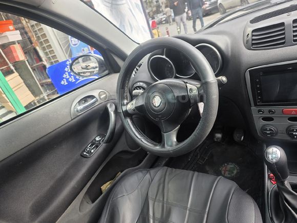 Sahibinden Alfa Romeo 147 1.6 TS Distinctive 2004 Model