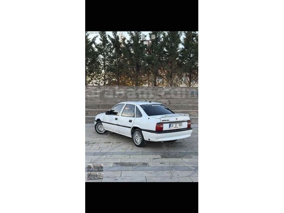 Sahibinden Opel Vectra 1.8 GL 1993 Model 