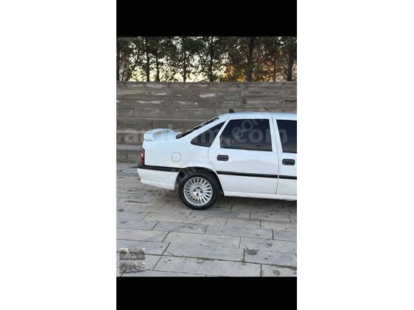 Sahibinden Opel Vectra 1.8 GL 1993 Model 