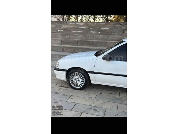 Sahibinden Opel Vectra 1.8 GL 1993 Model 