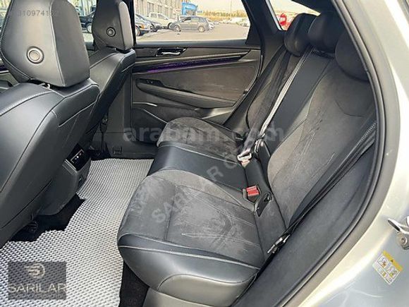 SARILAR ÖZBAY DAN HATASIZ BOYASIZ VW ID7 Pro S CAM TAVAN