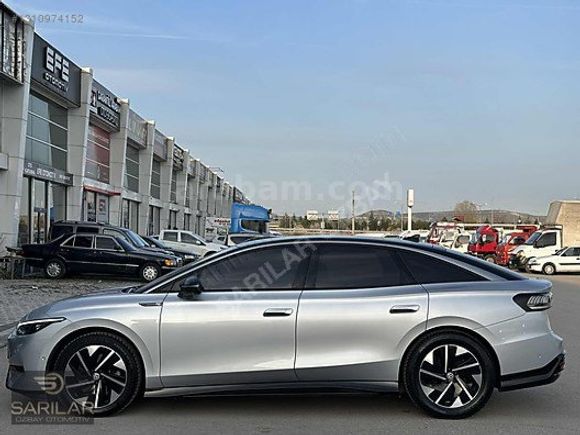 SARILAR ÖZBAY DAN HATASIZ BOYASIZ VW ID7 Pro S CAM TAVAN