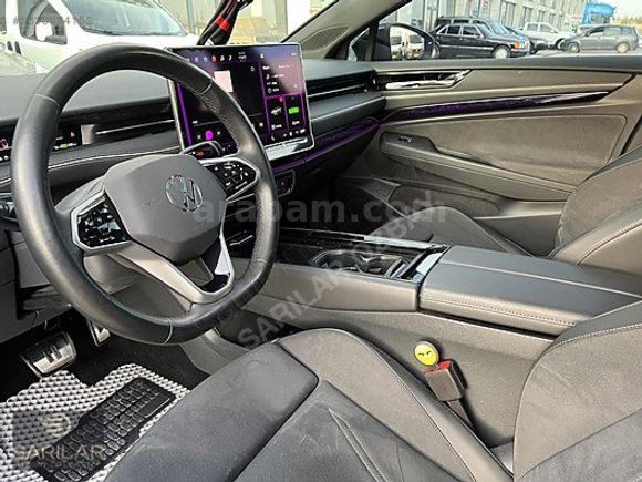 SARILAR ÖZBAY DAN HATASIZ BOYASIZ VW ID7 Pro S CAM TAVAN