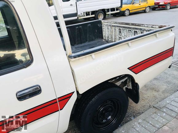 2001 TOYOTA HİLUX 2,4 DİZEL -ÇİFT KABİNLİ- -4X2- BAKIMLI 1,SINIF