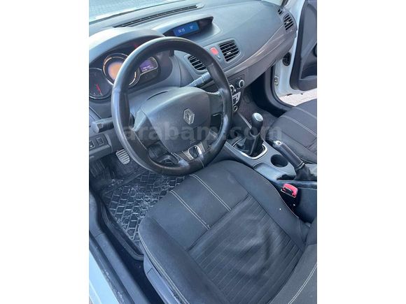 Galeriden Renault Fluence 1.5 dCi Touch 2015 Model Şanlıurfa
