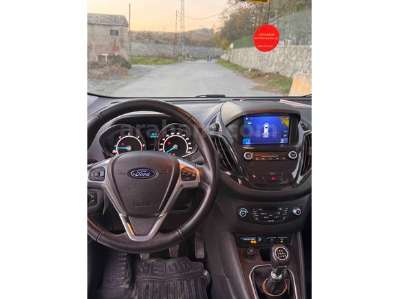 Sahibinden Ford Tourneo Courier 1.5 TDCi Titanium Plus 2020 Model 