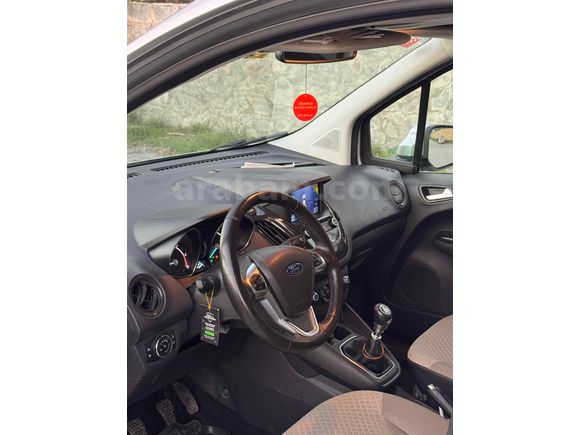 Sahibinden Ford Tourneo Courier 1.5 TDCi Titanium Plus 2020 Model 