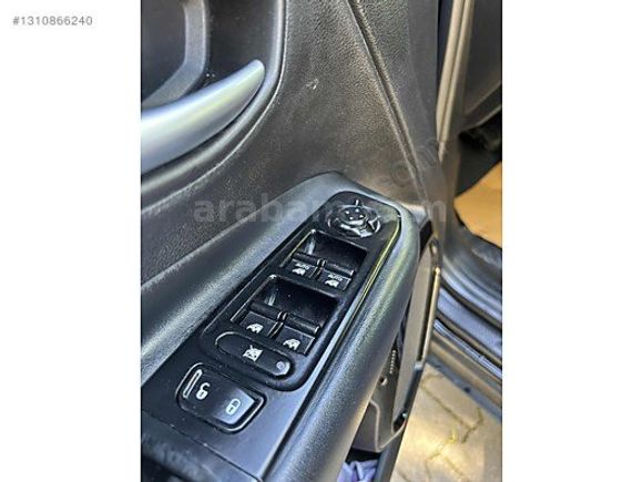REİS OTOMOTİVDEN JEEP RENEGADE 109.000 KM DEĞİŞENSİZ
