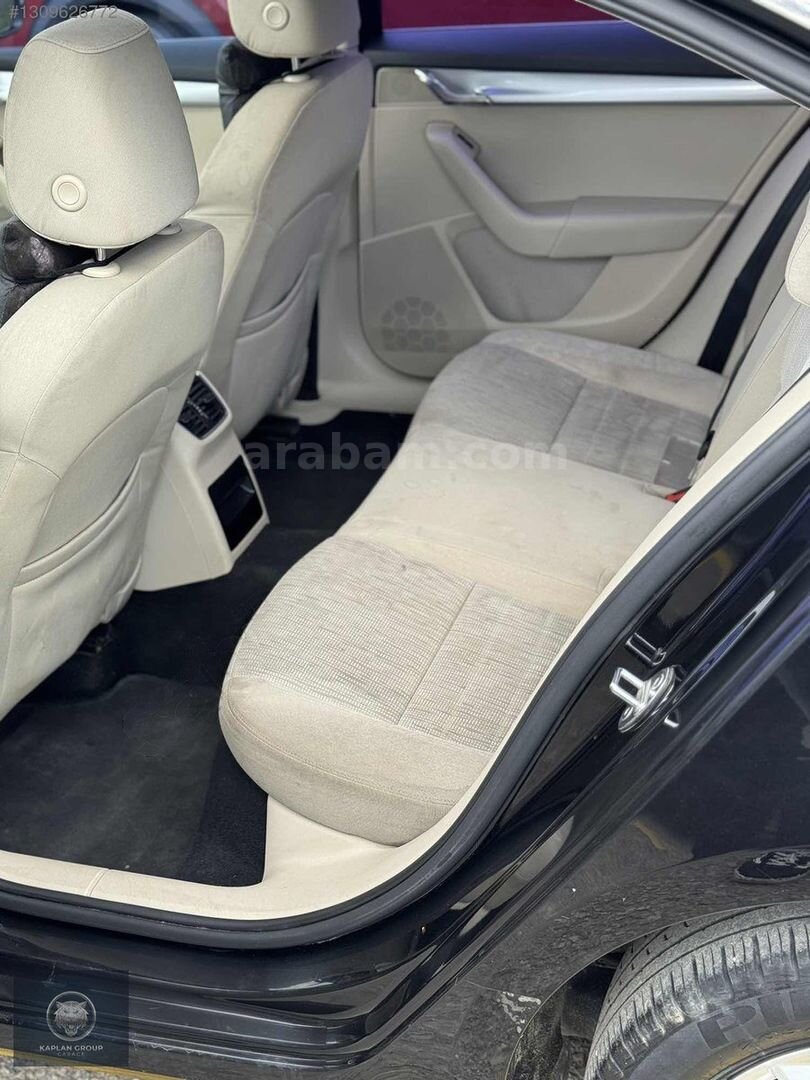 Sunrooflu bakımlı Octavia 7
