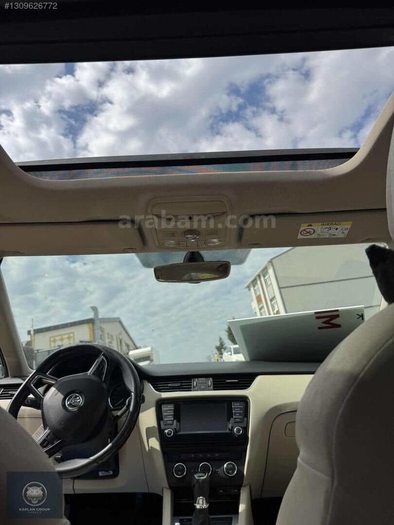 Sunrooflu bakımlı Octavia 2