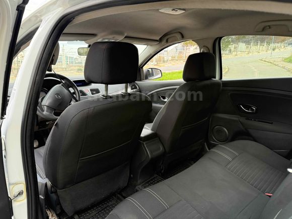 Sahibinden Renault Fluence 1.5 dCi Touch 2016  Model  