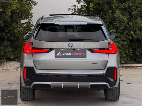 BOYASIZ 2025 BMW İX1 eDrive 20 M SPORT