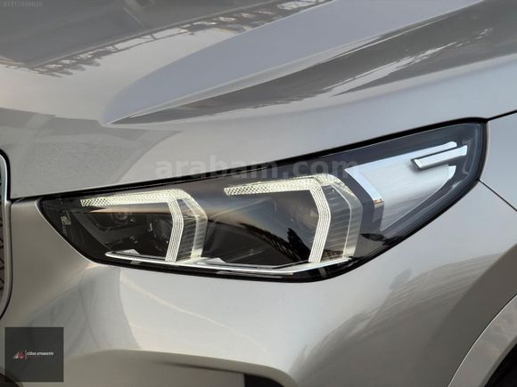 BOYASIZ 2025 BMW İX1 eDrive 20 M SPORT