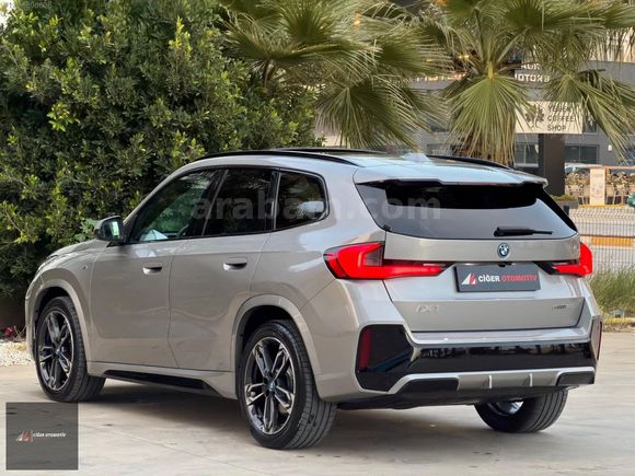 BOYASIZ 2025 BMW İX1 eDrive 20 M SPORT