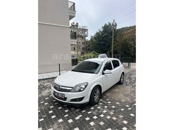 Sahibinden Opel Astra 1.4 Essentia 2011 Model Antalya 193.000 km Beyaz