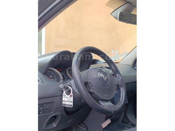 Cam tavanlı Renault Megane 1.5 dCi Dynamique 2005 Model Van