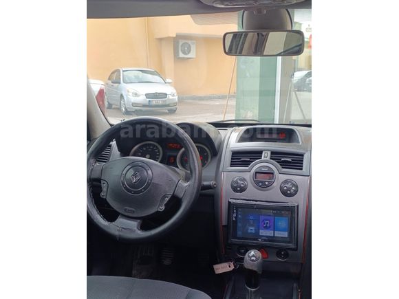 Cam tavanlı Renault Megane 1.5 dCi Dynamique 2005 Model Van