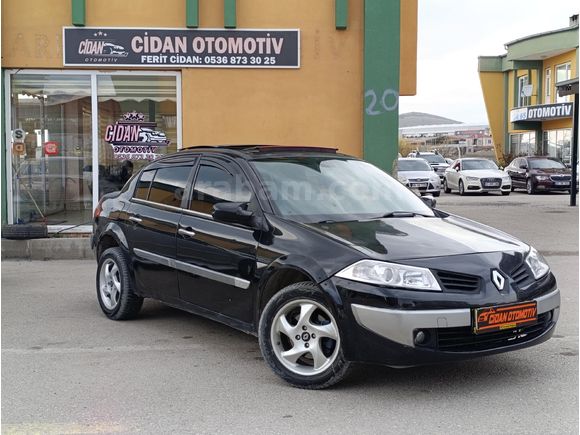 Cam tavanlı Renault Megane 1.5 dCi Dynamique 2005 Model Van