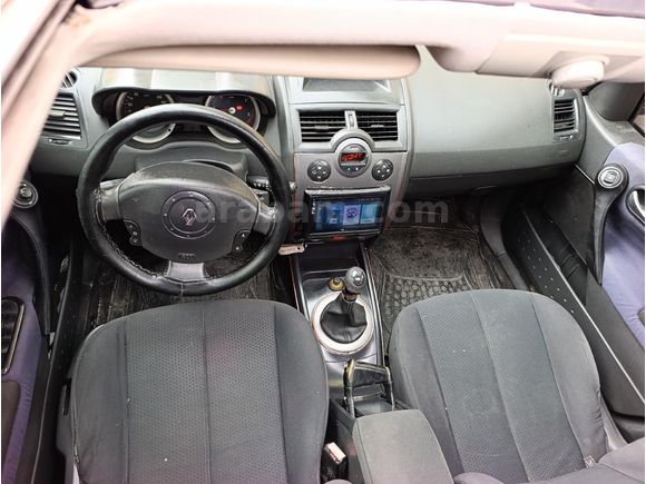 Cam tavanlı Renault Megane 1.5 dCi Dynamique 2005 Model Van
